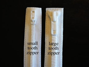 ZIPPER MOLD WITH LARGE TEETH
